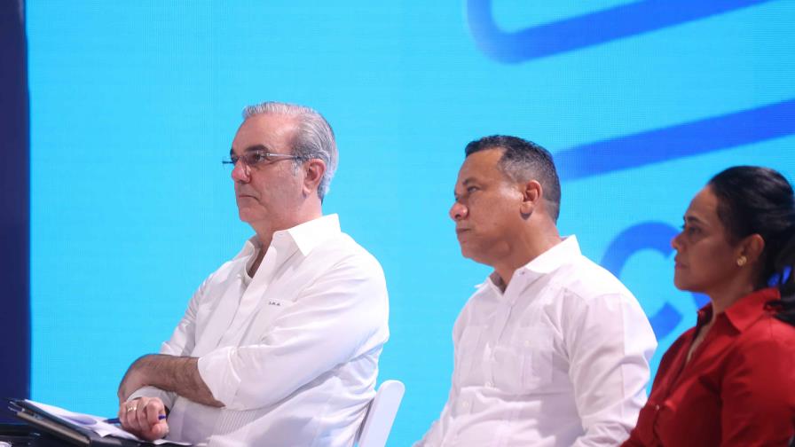 El Gobierno anuncia plan de titulación en San Cristóbal El Gobierno anuncia plan de titulación en San Cristóbal