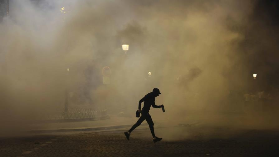El Gobierno francés denuncia que unos bárbaros han fastidiado la fiesta del PSG El Gobierno francés denuncia que unos bárbaros han fastidiado la fiesta del PSG