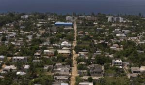 Los barrios frente a Las Américas crecen de cara al mar, pero de espaldas al progreso Los barrios frente a Las Américas crecen de cara al mar, pero de espaldas al progreso
