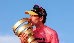 El británico Simon Yates se convierte en Roma en el emperador del Giro de Italia