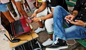 Protesta de universitarios en Cuba refleja demandas sociales por la dolarización