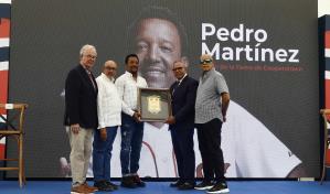 Con dedicatoria a Pedro Martínez, se inicia la edición 39 de la Dominican Summer League