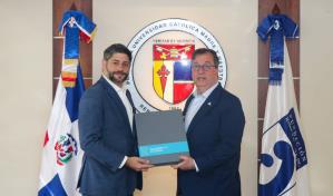 Zona Franca Santiago dona libro editorial a instituciones educativas y culturales