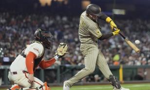 Elevado de sacrificio de José Iglesias en la décima entrada le da victoria a Padres