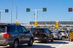 Dos agentes dominicanos del CBP acusados de aceptar sobornos para dejar entrar migrantes a EE. UU.