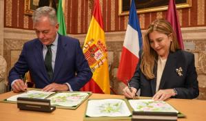 El alcalde de Sevilla califica de "orgullo" firma de hermanamiento con Santo Domingo El alcalde de Sevilla califica de "orgullo" firma de hermanamiento con Santo Domingo