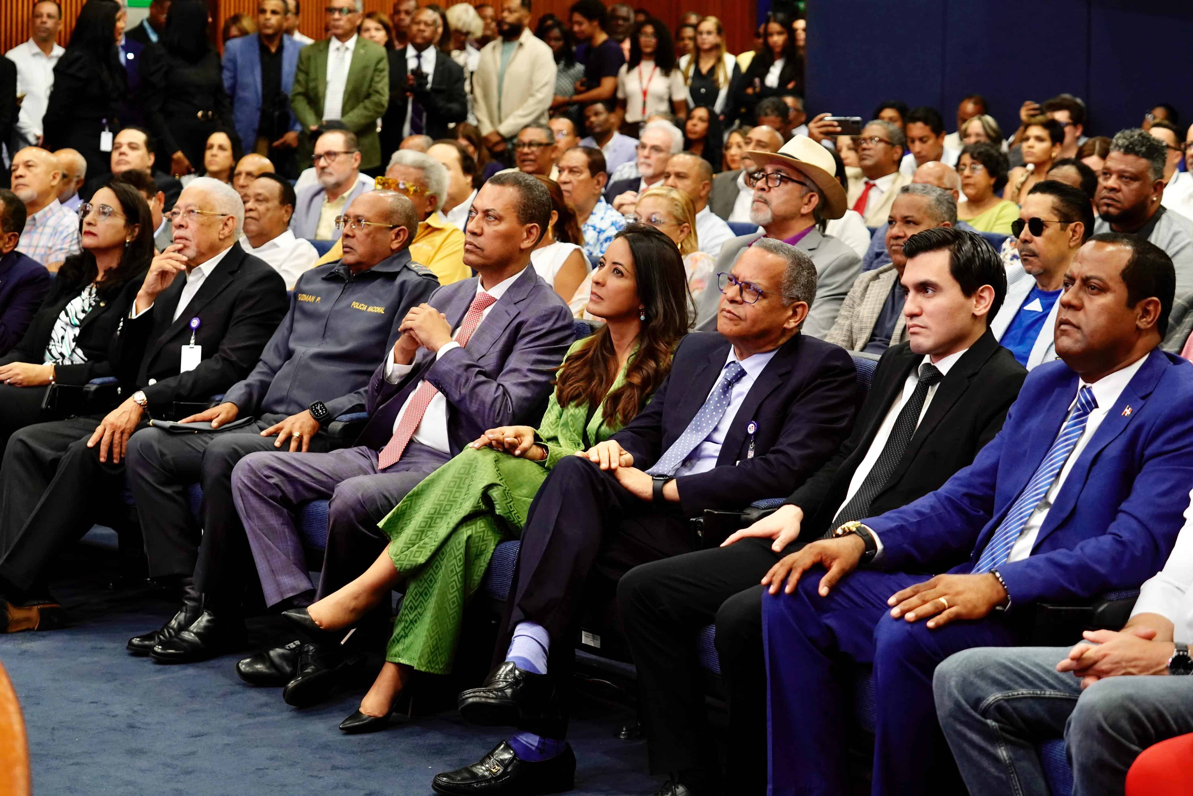 El acto contó con la presencia de invitados de entidades públicas e instsituciones oficiales.