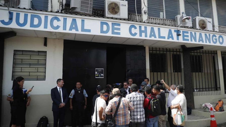 Jurado declara culpables a tres militares salvadoreños por crimen de periodistas holandeses Jurado declara culpables a tres militares salvadoreños por crimen de periodistas holandeses