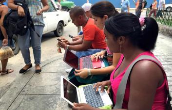 Los estudiantes se movilizan en Cuba contra nuevas tarifas de internet móvil