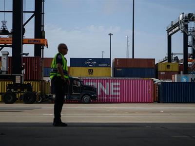 Déficit comercial de EE. UU. se reduce en septiembre