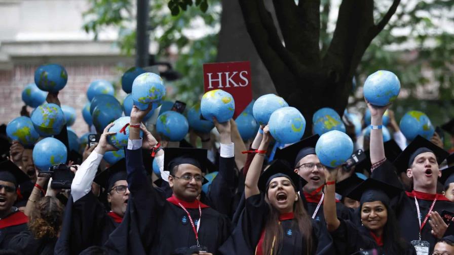 Trump restringe la entrada a Estados Unidos de estudiantes extranjeros de Harvard