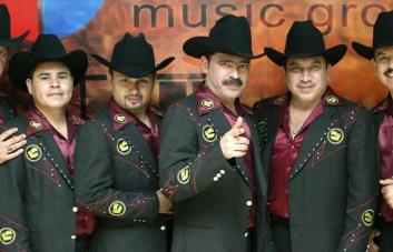 Multan a la banda mexicana Los Tucanes de Tijuana por interpretar narcocorridos