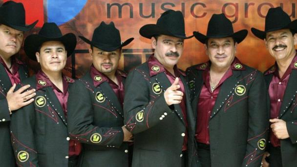 Multan a la banda mexicana Los Tucanes de Tijuana por interpretar narcocorridos