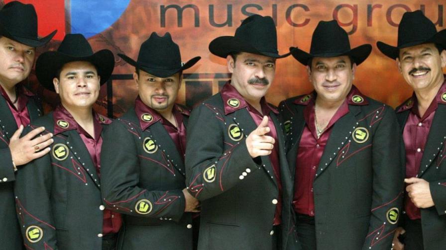 Multan a la banda mexicana Los Tucanes de Tijuana por interpretar narcocorridos