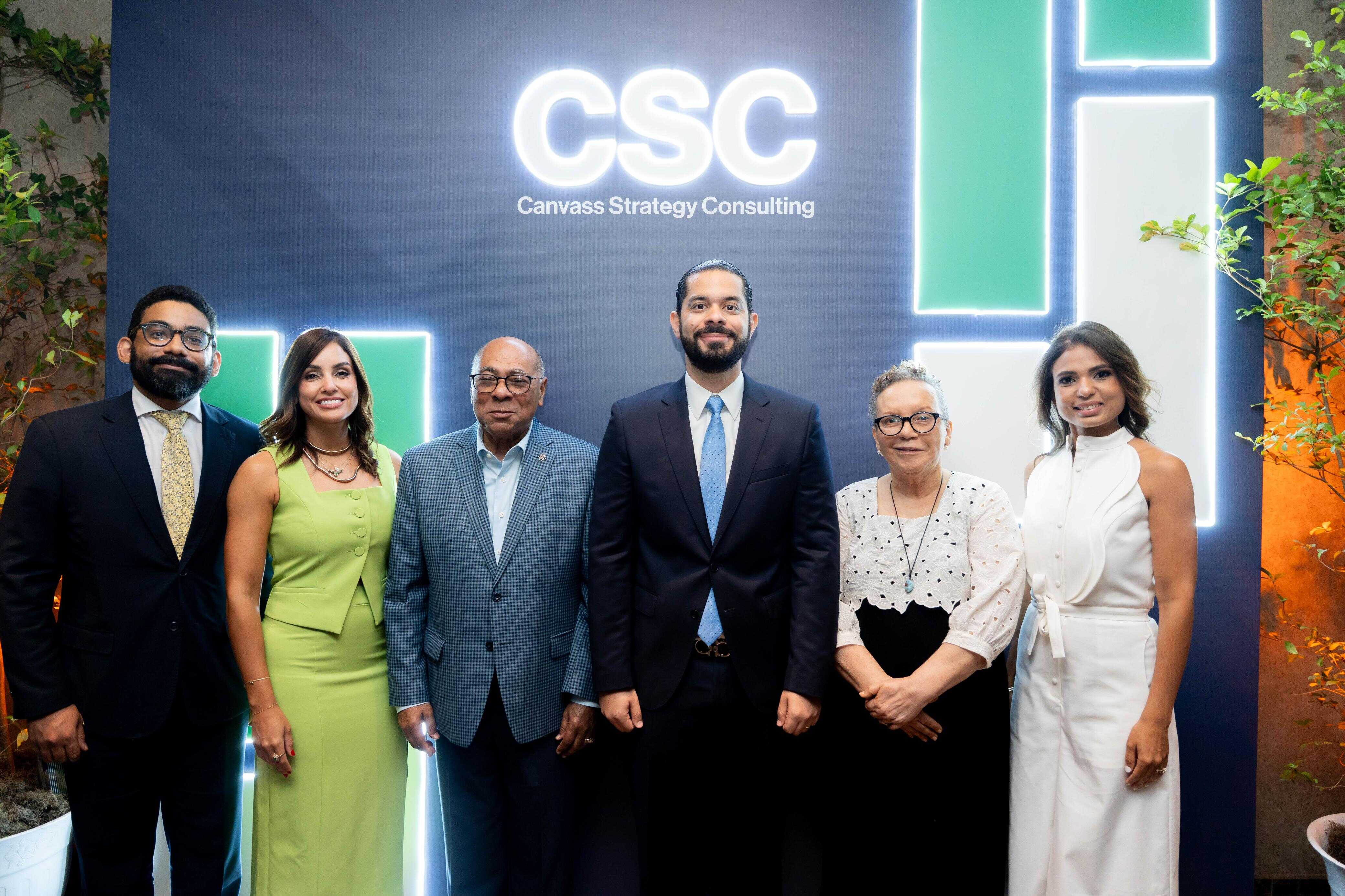 Amaury Reyes, Grace Ventura, Milton Ray Guevara ,Yerik Pérez,Miriam Germán y Sabeth Ventura.