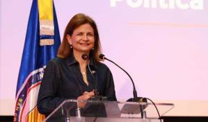 Raquel Peña en conferencia: Cuando una mujer da un paso al frente, toda la nación avanza