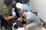 No se resista, agentes del ICE detienen a un migrante dominicano en tribunal de Nueva York 