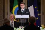 Macron se dice dispuesto a firmar con cambios el acuerdo UE-Mercosur para finales de año