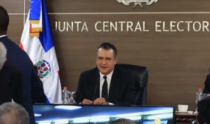 Presidente de la JCE reitera que podrían rechazar candidaturas por campaña adelantada Presidente de la JCE reitera que podrían rechazar candidaturas por campaña adelantada