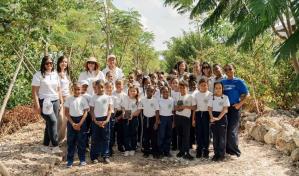 La Fundaci&oacute;n Paseo del Sendero y Hope Academy siembran &aacute;rboles nativos y end&eacute;micos