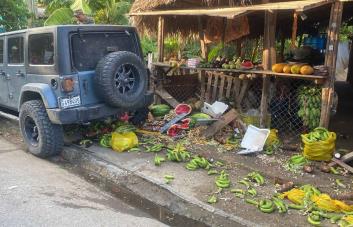 Conductor que transportaba a 15 haitianos se accidenta al intentar huir del Ejército en Valverde