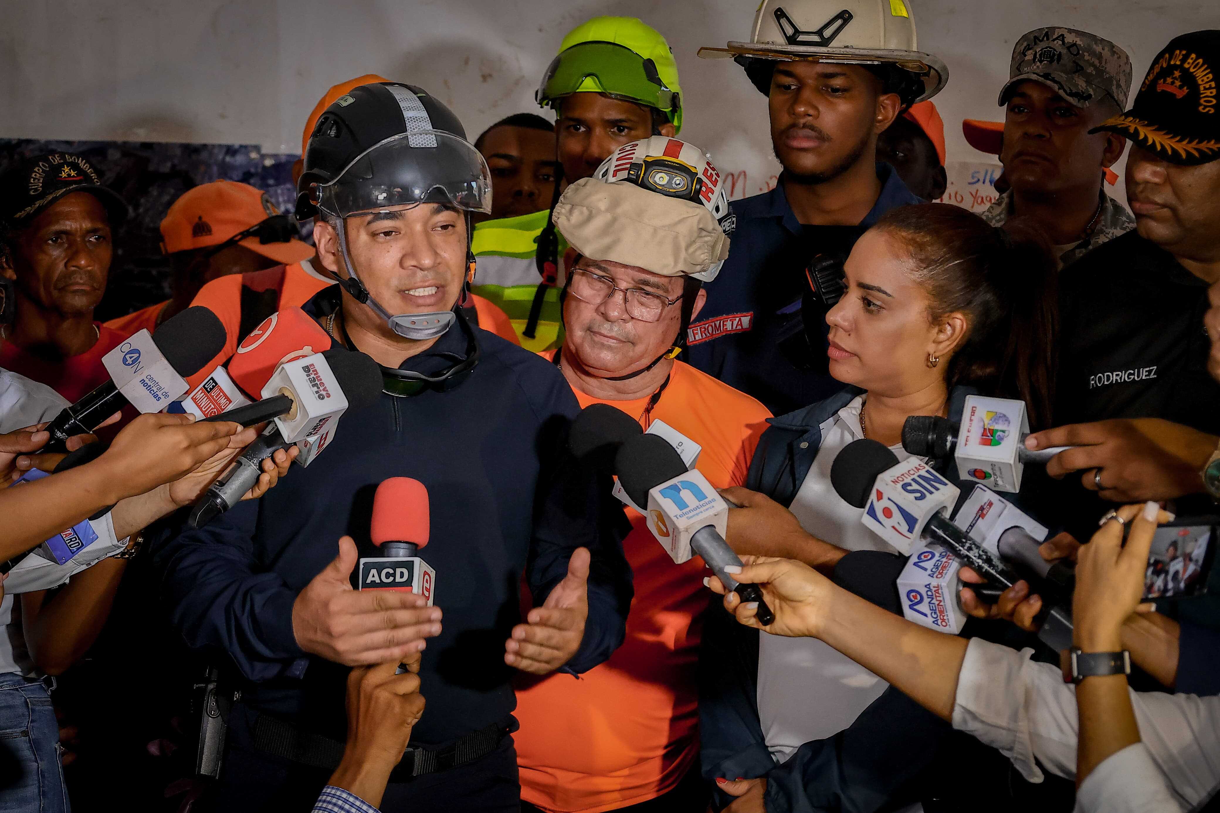 José Martínez Brito, representante del cuerpo de Bomberos del Distrito Nacional, habla sobre la búsqueda de la niña.