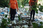 Buscan a dos de tres menores arrastrados por crecida de canaleta en Elías Piña