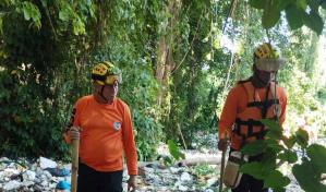 Encuentran sin vida a niña de cinco años arrastrada por cañada en Villa Mella