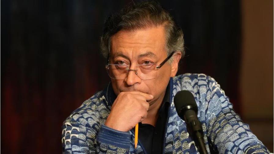 Petro llama a respetar la "línea roja" de la vida tras atentado contra Miguel Uribe Turbay Petro llama a respetar la "línea roja" de la vida tras atentado contra Miguel Uribe Turbay