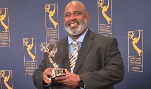 El periodista dominicano Omar Guzmán gana su primer Emmy por un especial sobre Al Horford El periodista dominicano Omar Guzmán gana su primer Emmy por un especial sobre Al Horford