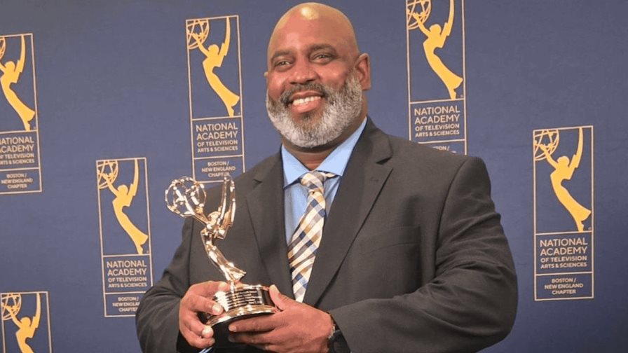 El periodista dominicano Omar Guzmán gana su primer Emmy por un especial sobre Al Horford El periodista dominicano Omar Guzmán gana su primer Emmy por un especial sobre Al Horford