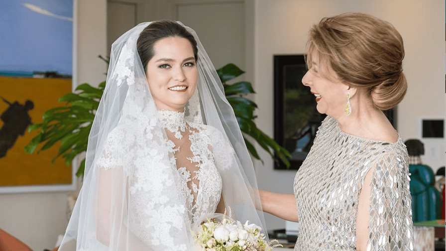 Melba de Grullón honra la memoria de su hija Alexandra con un fondo académico y cultural Melba de Grullón honra la memoria de su hija Alexandra con un fondo académico y cultural