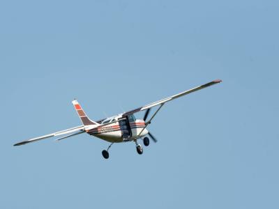 Accidente aéreo en Tennessee: aeronave se estrella con 20 personas