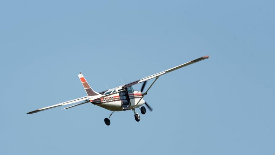Una aeronave con hasta 20 personas a bordo se estrella en Tennessee, Estados Unidos
