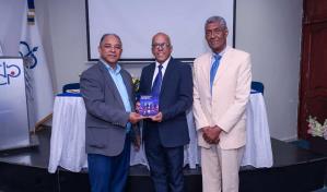 Miguel Andrés Reyes Raposo pone a circular libro "La Generación Inconforme del Siglo XXI