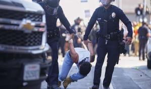 Trump culpa de los disturbios en Los Ángeles a insurrectos y agitadores profesionales