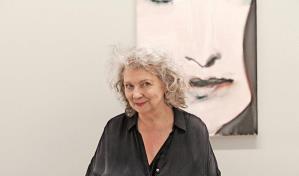 ¿Quién es Marlene Dumas, la artista viva más cotizada: vende obra por 13.6 millones de dólares?