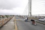 Colapso de postes reactiva las alarmas por deterioro del puente de la 17