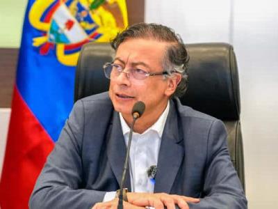 Petro dice que ataque de Estados Unidos incendia Oriente Medio