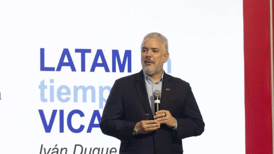 Iván Duque elogia estabilidad de RD y le insta a "cacarear" la solidaridad que ha tenido con Haití Iván Duque elogia estabilidad de RD y le insta a "cacarear" la solidaridad que ha tenido con Haití