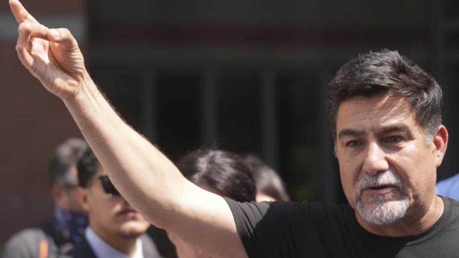 Activistas celebran la liberación de líder sindical detenido en una redada en Los Ángeles Activistas celebran la liberación de líder sindical detenido en una redada en Los Ángeles