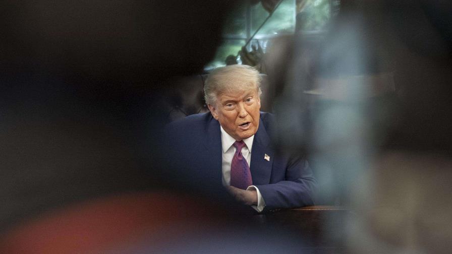 Trump dice que disturbios de Los Ángeles buscan prolongar la invasión extranjera de EE. UU. Trump dice que disturbios de Los Ángeles buscan prolongar la invasión extranjera de EE. UU.