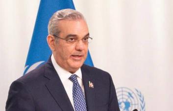 Abinader pide reconocer el sargazo como una emergencia