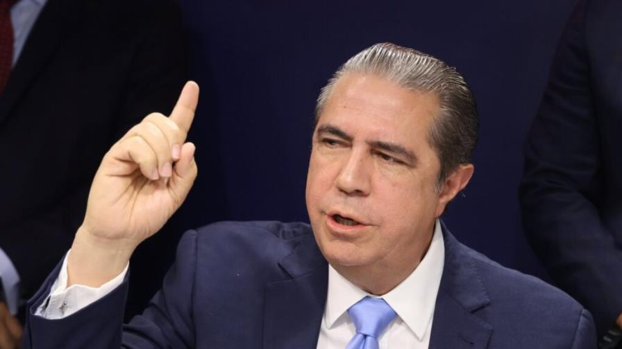 Francisco Javier García pide investigar endeudamiento del gobierno en el sector eléctrico Francisco Javier García pide investigar endeudamiento del gobierno en el sector eléctrico