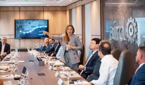 Carolina Mejía propone revisar la política de seguridad industrial ante amenazas comerciales