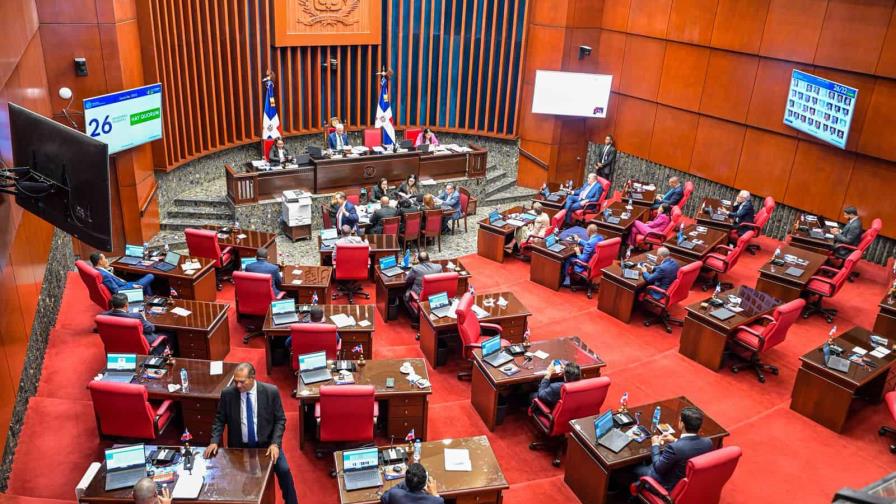 Poder Ejecutivo devuelve al Congreso proyecto de ley del TSE subiría salarios de sus jueces un 46 % Poder Ejecutivo devuelve al Congreso proyecto de ley del TSE subiría salarios de sus jueces un 46 %