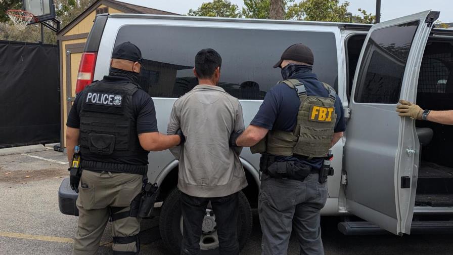 Redadas migratorias llegan al campo californiano con agentes correteando a trabajadores Redadas migratorias llegan al campo californiano con agentes correteando a trabajadores