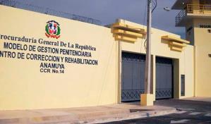 Tres reclusos resultan heridos durante riña en cárcel de Anamuya por desaparición de 500 pesos