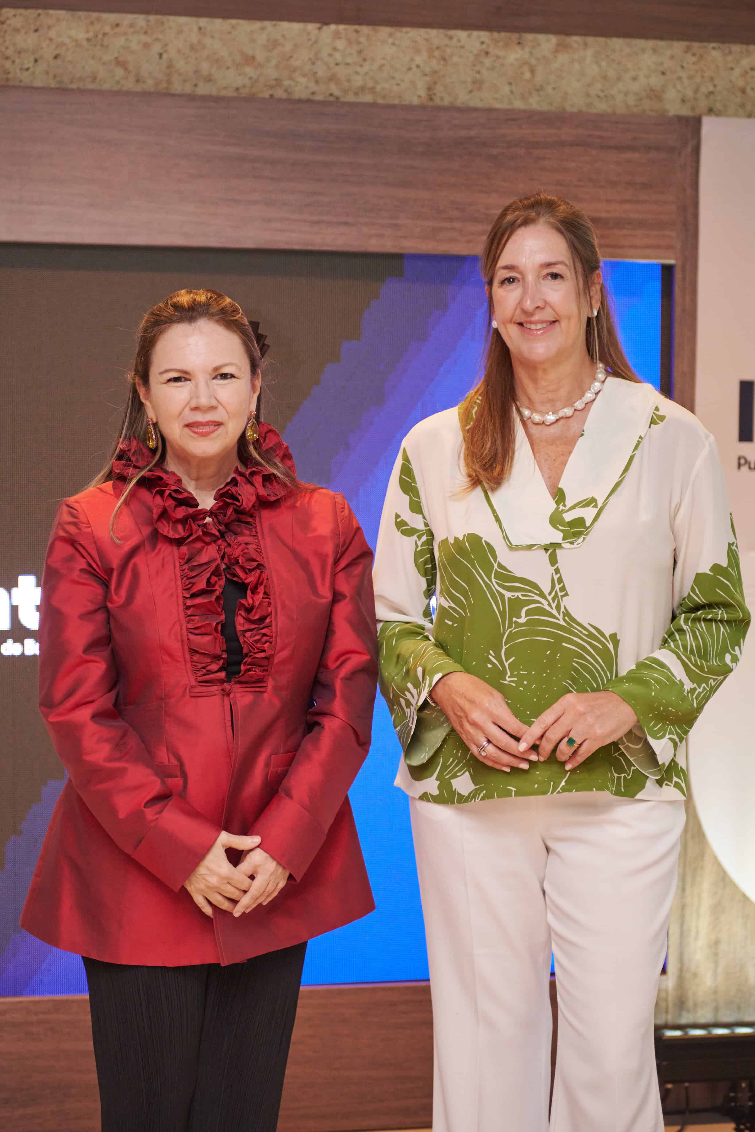 Margarita Miranda de Mitrov y Marisol Rodri´guez Copello.