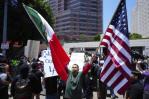 Policía de Los Ángeles realiza arrestos bajo toque de queda y Texas despliega la Guardia Nacional